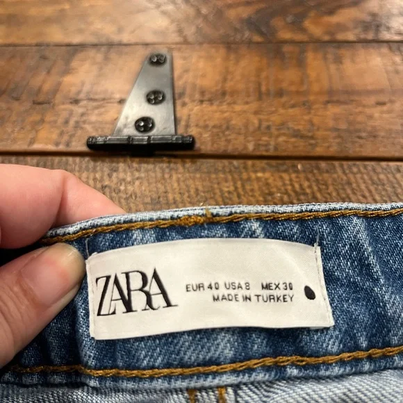 Zara Blue Distressed Jean Shorts with Frayed Hem - Picture 2 of 4